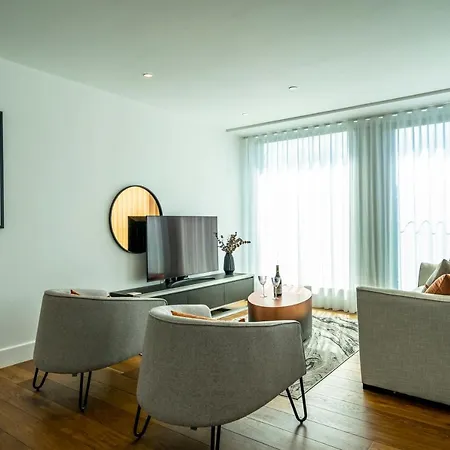 301 @ Ryedale House * יורק