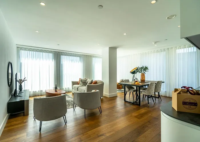 301 @ Ryedale House *